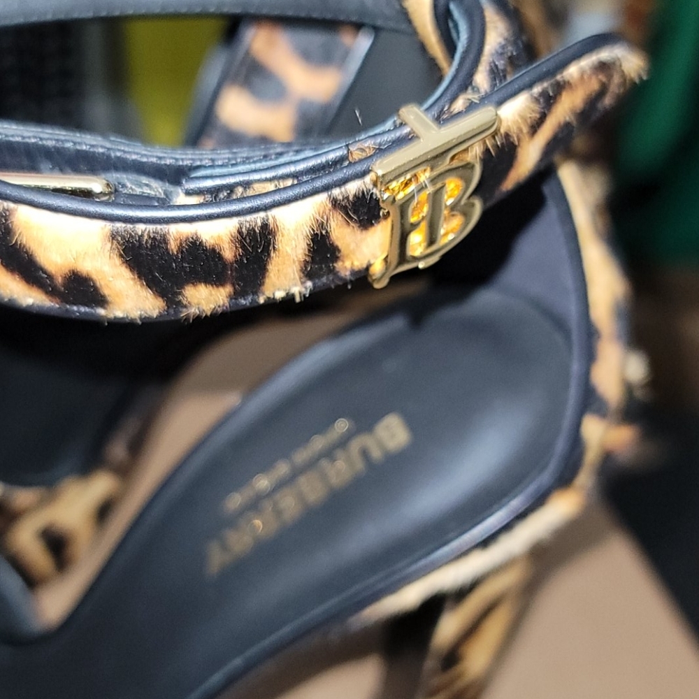 Burberry Camel Plarforms - Picture 4 of 10
